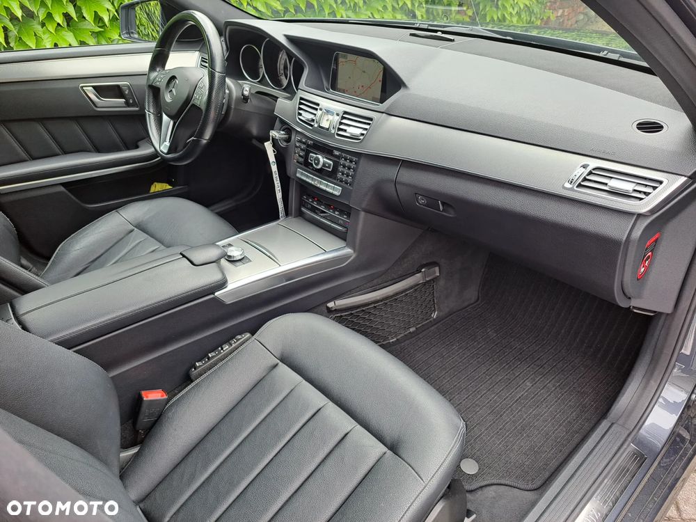 Mercedes-Benz Klasa E - 8