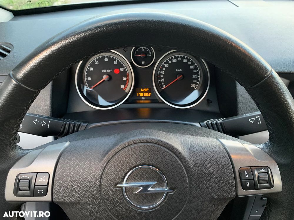 Opel Astra - 18