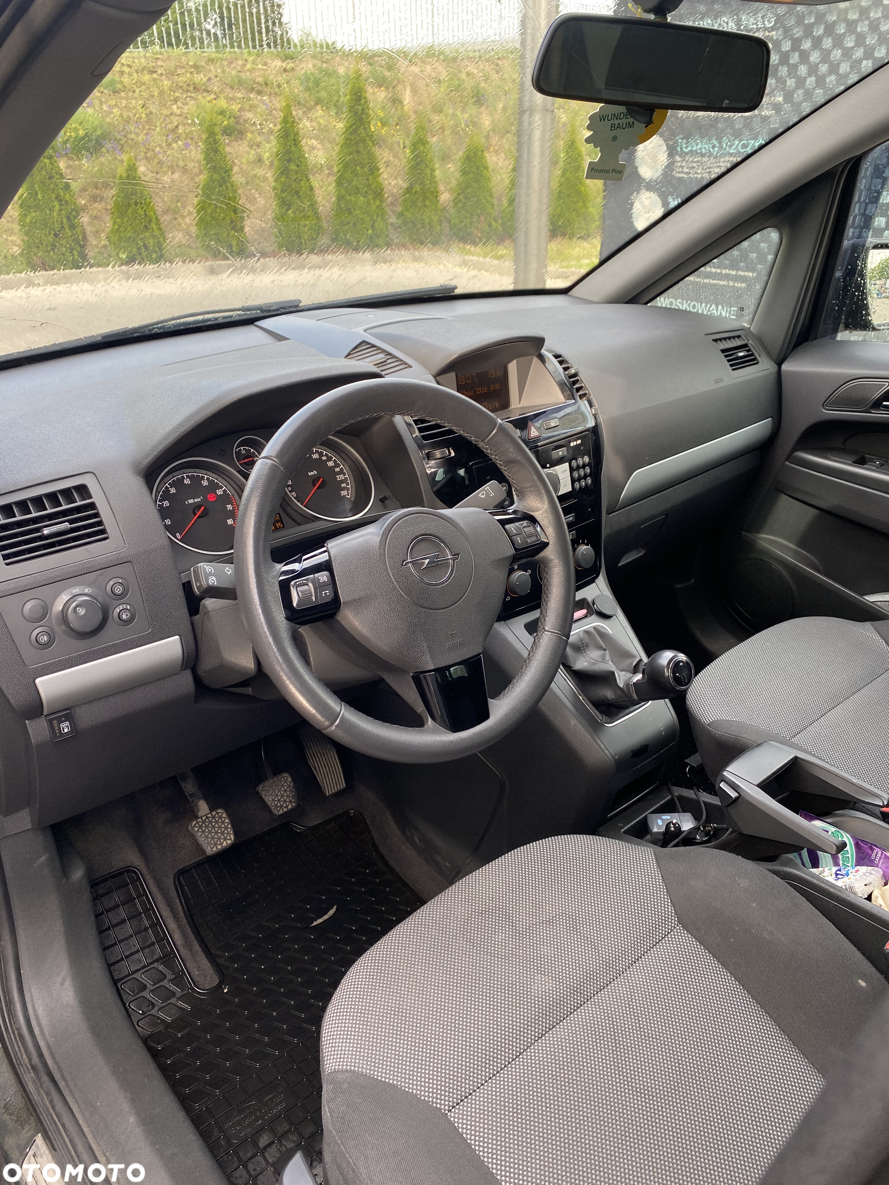 Opel Zafira 1.8 Cosmo - 5