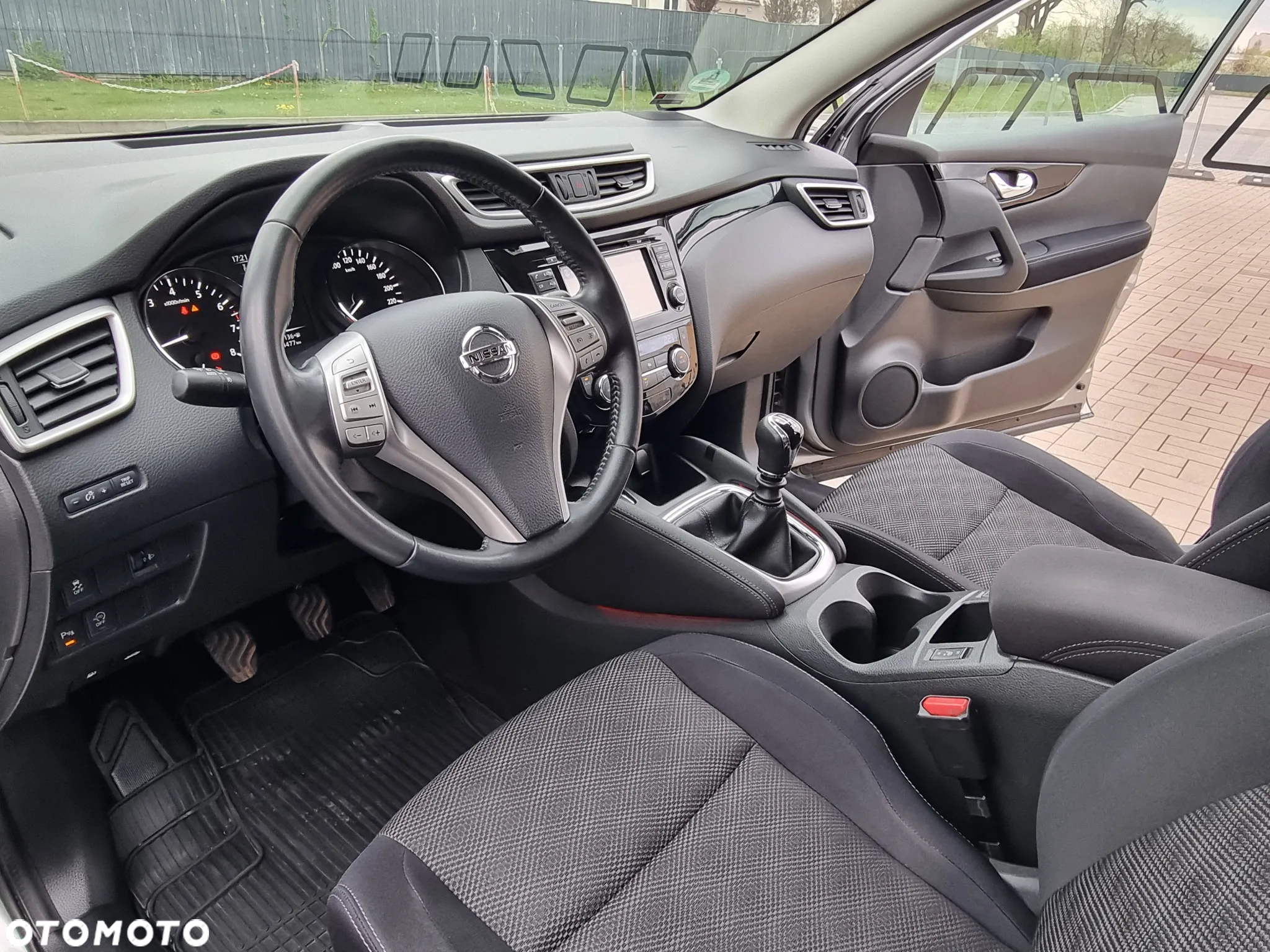 Nissan Qashqai 1.2 DIG-T Acenta - 25