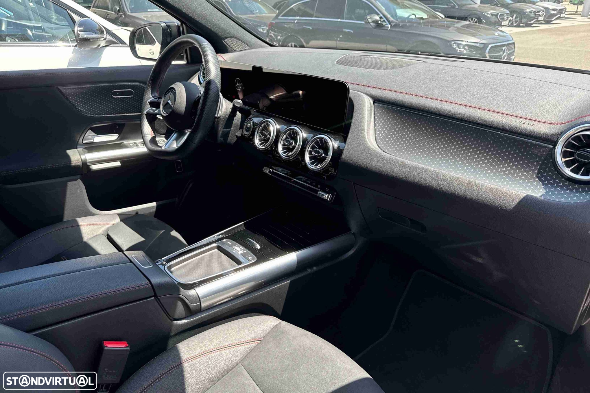 Mercedes-Benz EQA 250+ AMG Line - 8