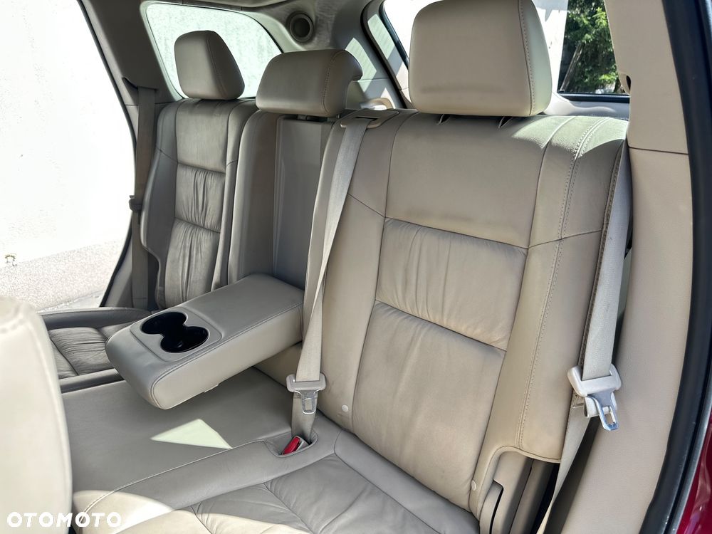 Jeep Grand Cherokee - 32