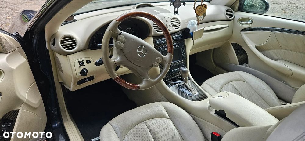 Mercedes-Benz CLK - 7