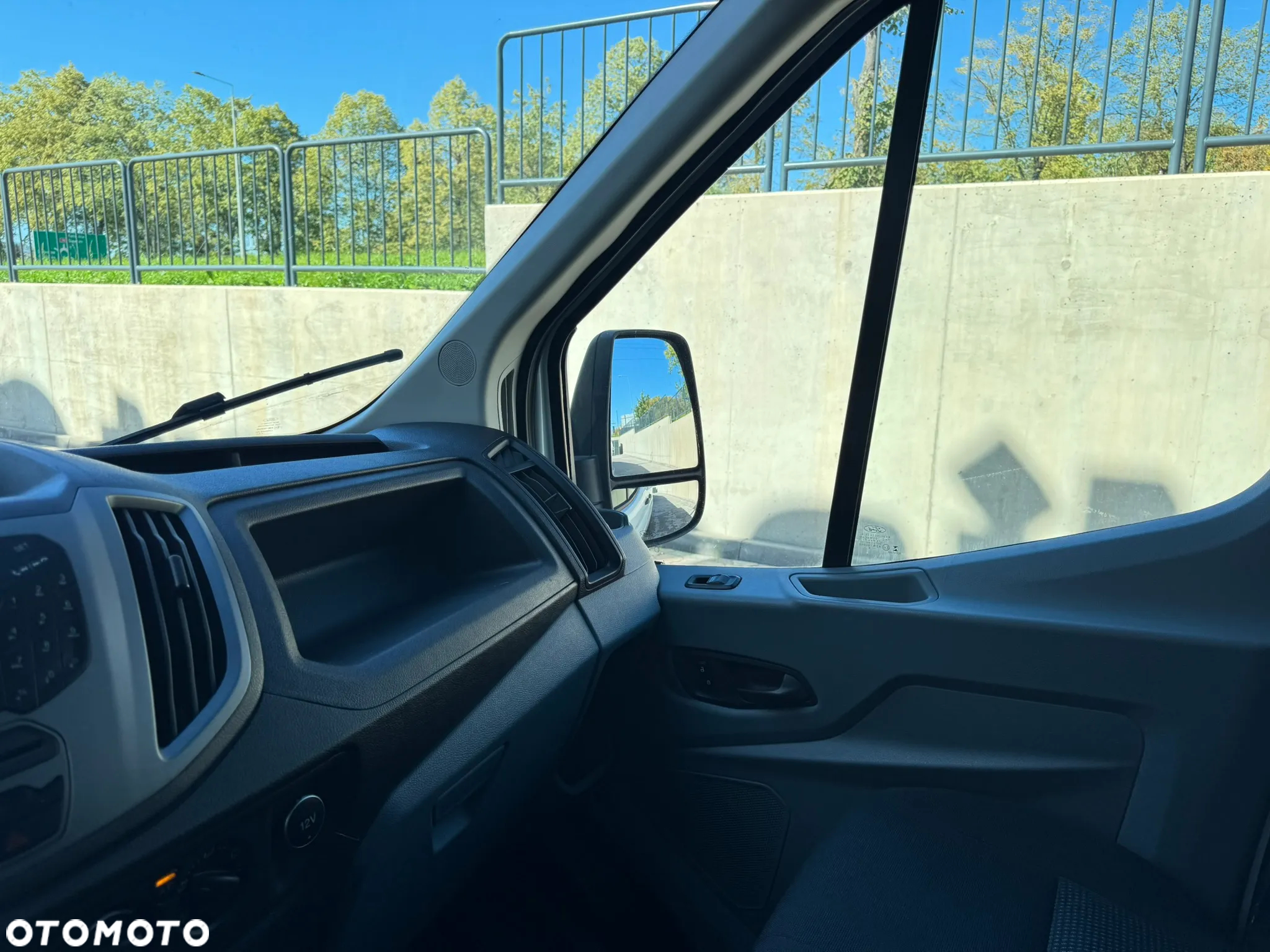 Ford Transit - 20