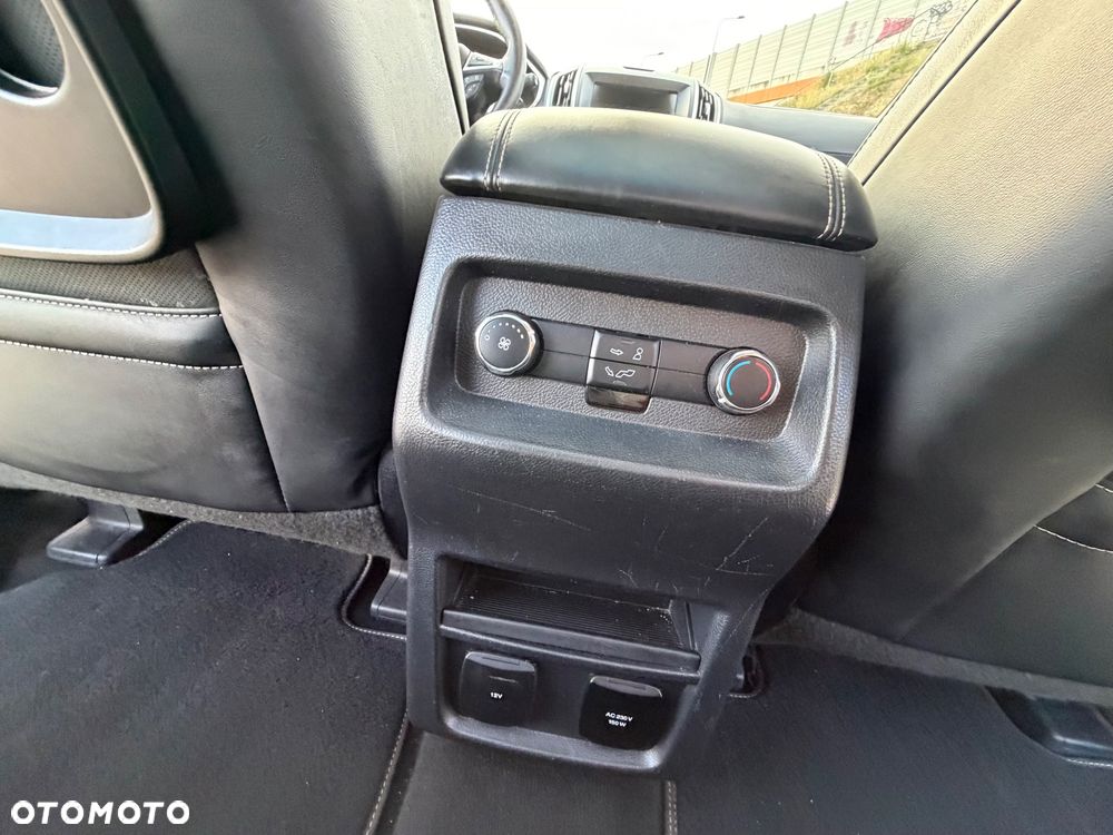 Ford S-Max 2.0 EcoBoost Vignale - 23