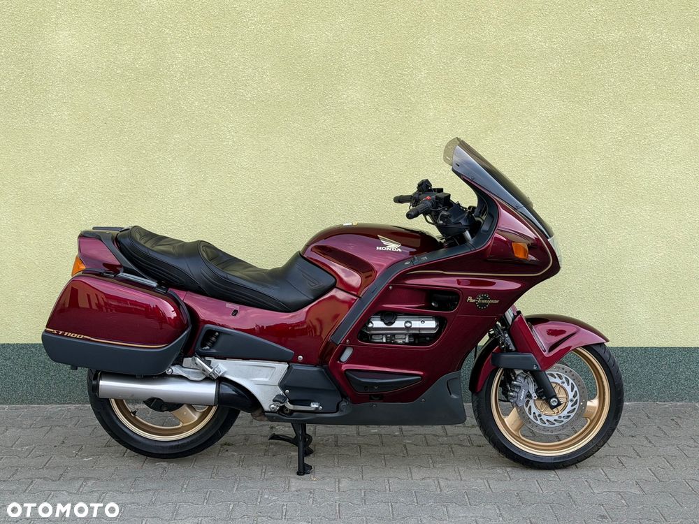 Honda ST - 7