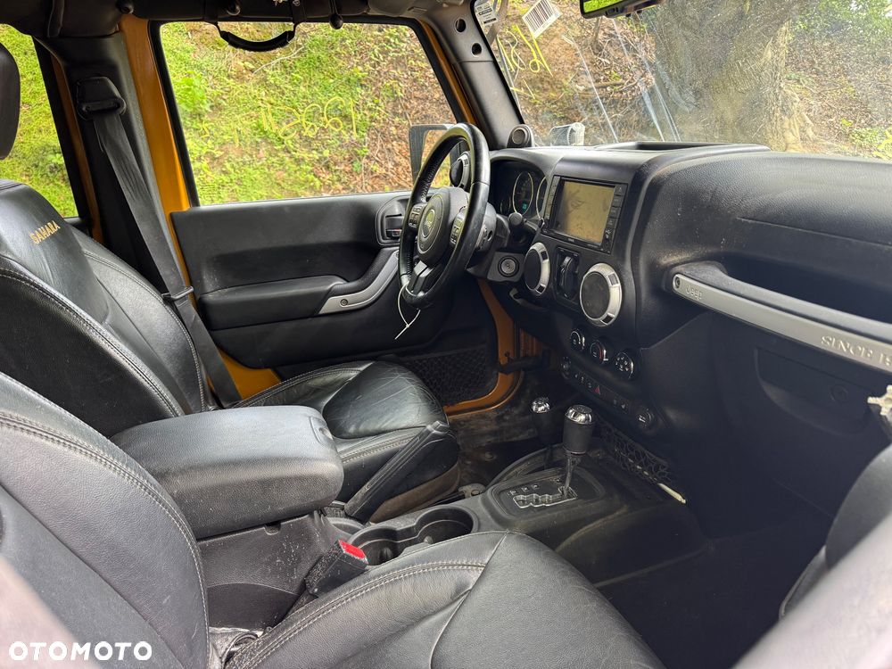 Jeep Wrangler Unlimited 3.6 Automatik Sahara - 25