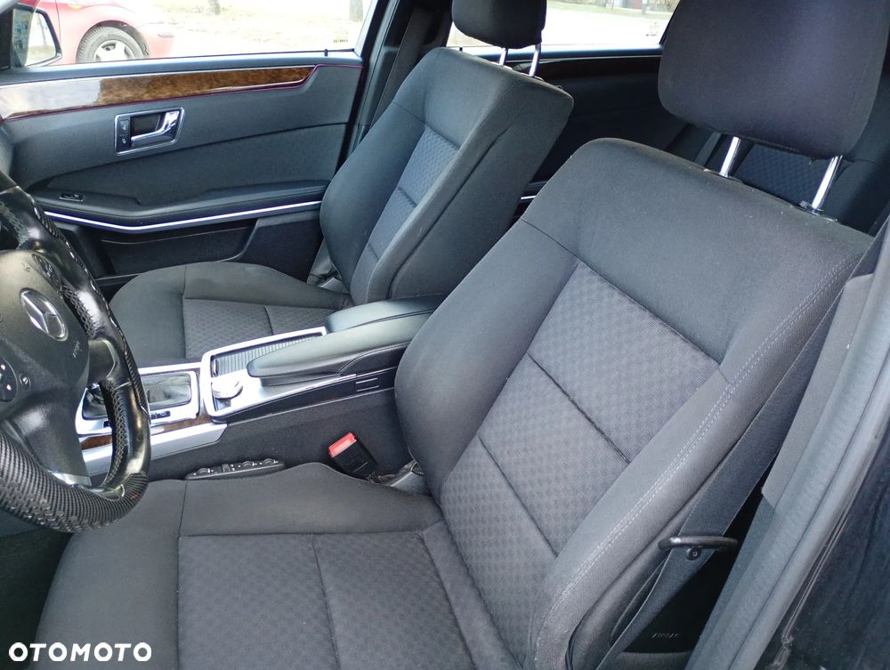 Mercedes-Benz Klasa E 220 CDI DPF BlueEFFICIENCY Automatik - 15