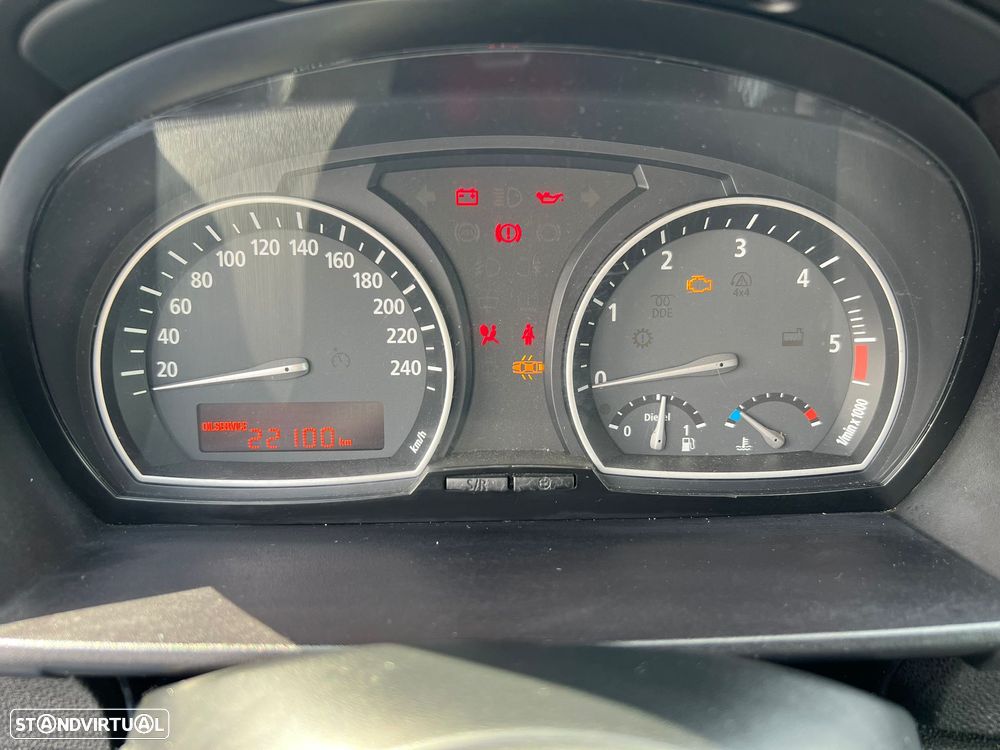 BMW X3 2.0 d SE - 11