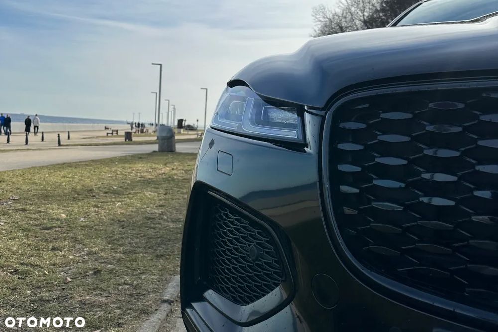Jaguar F-Pace D200 AWD R-Dynamic S - 3