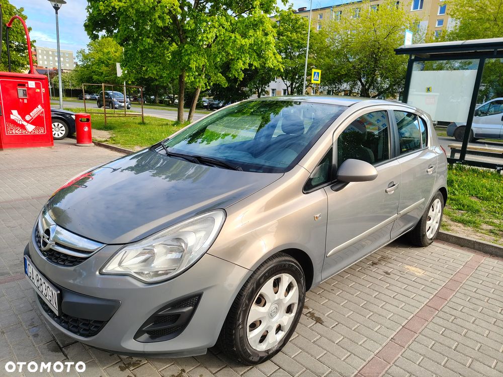 Opel Corsa 1.2 16V Essentia - 1