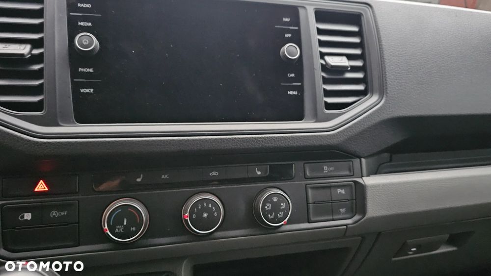 Volkswagen Crafter - 13