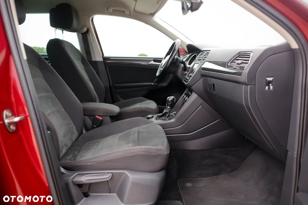 Volkswagen Tiguan - 26