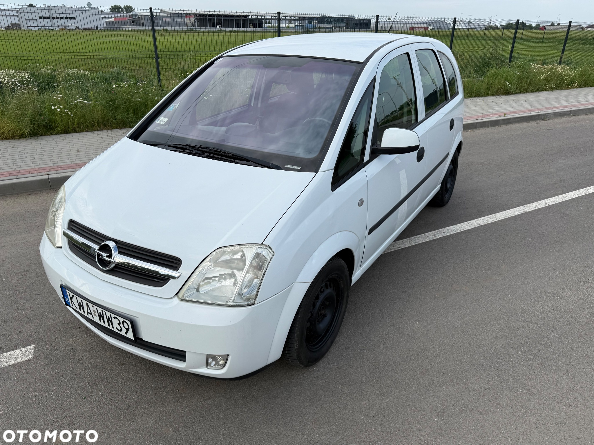 Opel Meriva 1.6 16V (Essentia) - 10