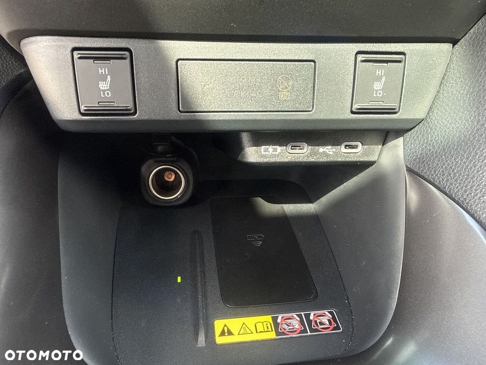 Toyota Yaris Hybrid 1.5 GR Sport - 23