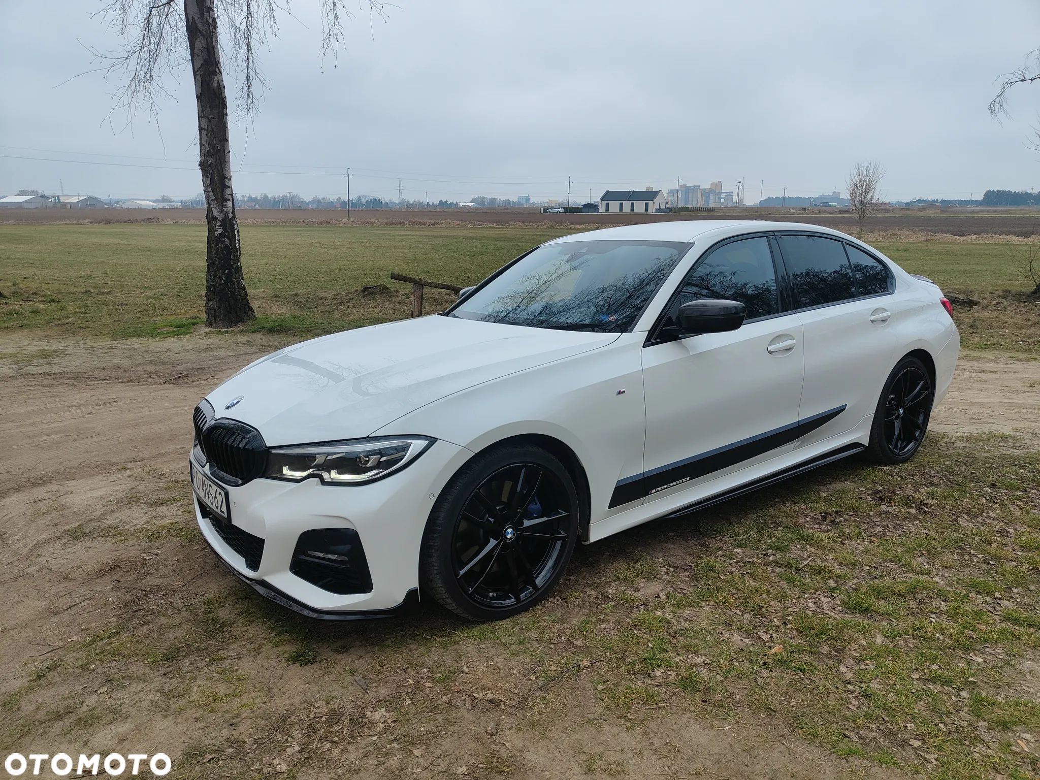 BMW Seria 3 330i xDrive - 1