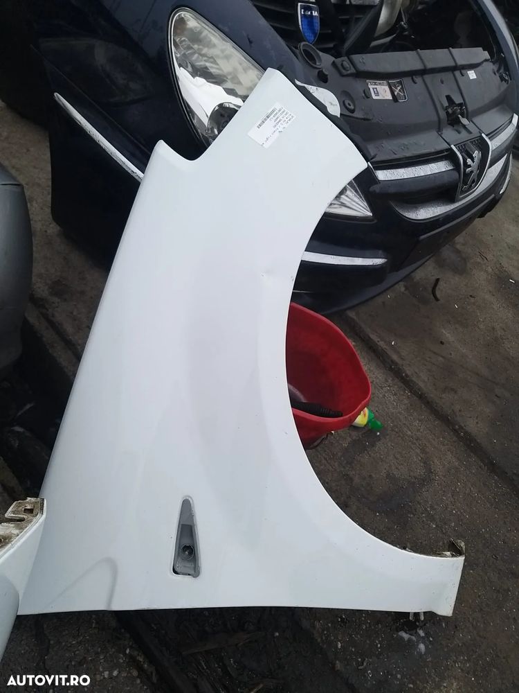 Vand Fata Completa pentru Dacia Sandero din 2014 volan pe stanga - 3