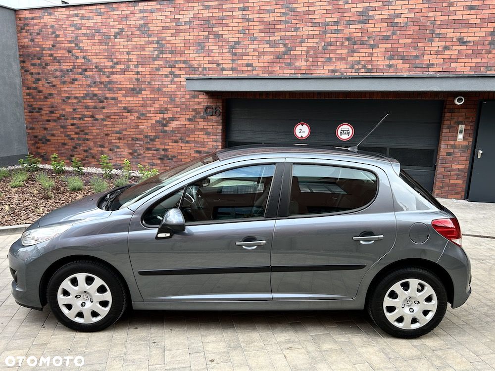 Peugeot 207 - 3