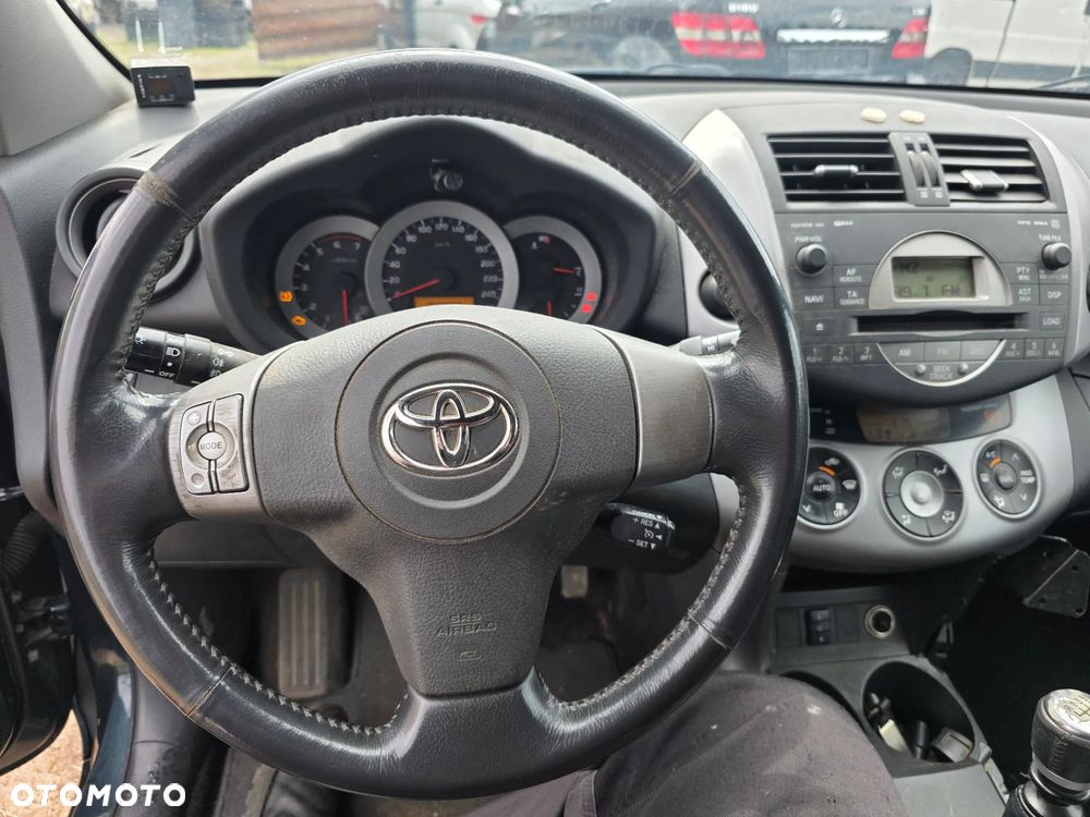 Toyota RAV4 2.2 D-CAT 4x4 Executive - 30