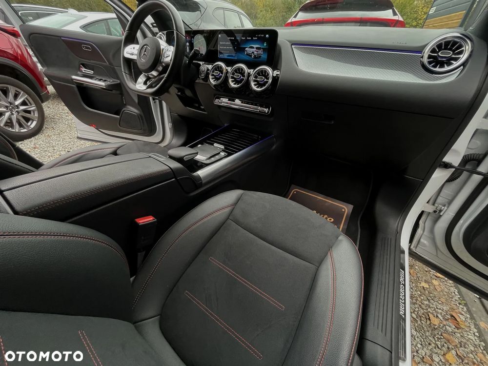 Mercedes-Benz GLA 250 AMG Line - 17
