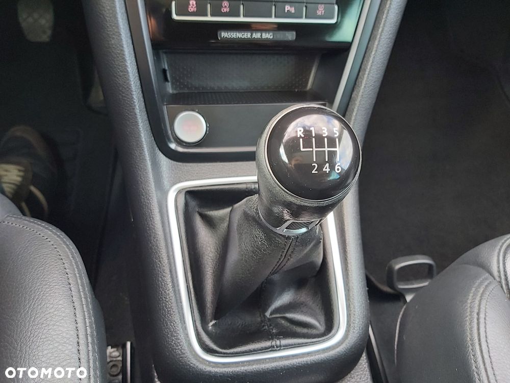 Volkswagen Sharan 2.0 TDI DPF Highline - 27