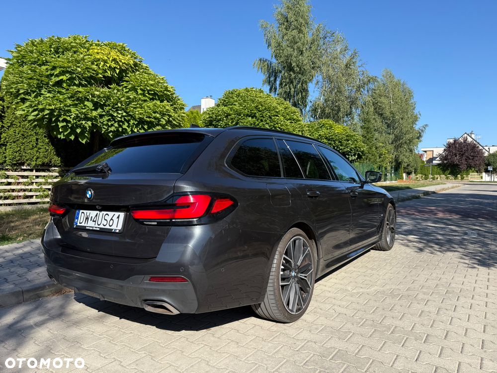 BMW 5 Series 2022 photo 2
