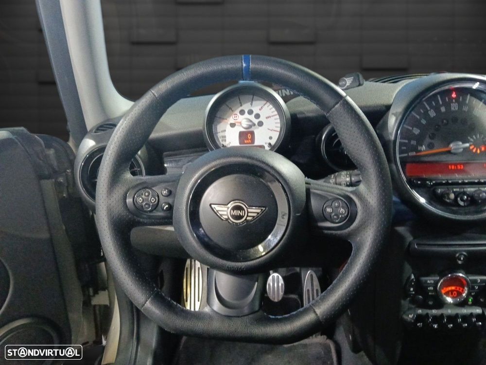 MINI 3 Portas Cooper D - 9