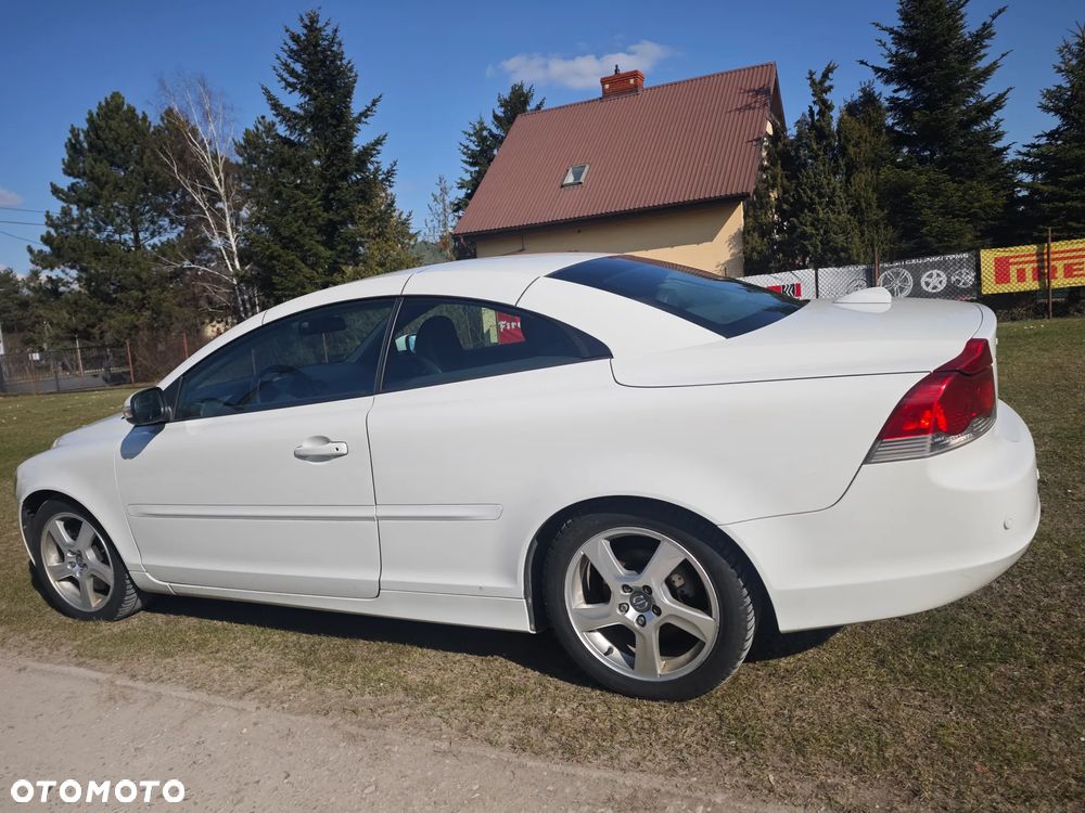 Volvo C70 2.0D Momentum - 3