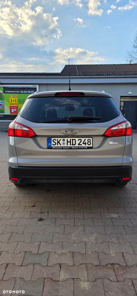 Ford Focus 1.6 TDCi DPF Start-Stopp-System SYNC Edition - 10