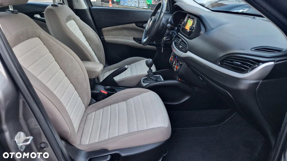 Fiat Tipo 1.4 16V Lounge - 30