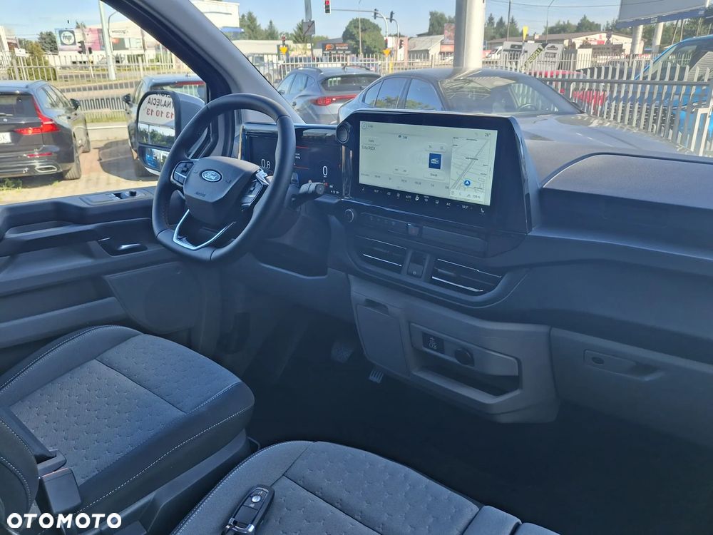 Ford Tourneo Custom 320 L2H1 VA Autm TitaniumX - 14