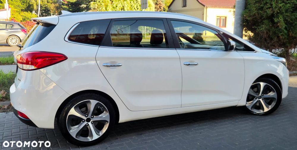 Kia Carens 1.7 CRDi 141 ISG Vision - 16