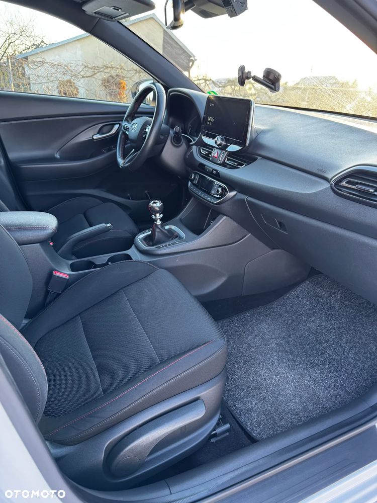 Hyundai i30 1.6 CRDI 48V-Hybrid N-Line - 27