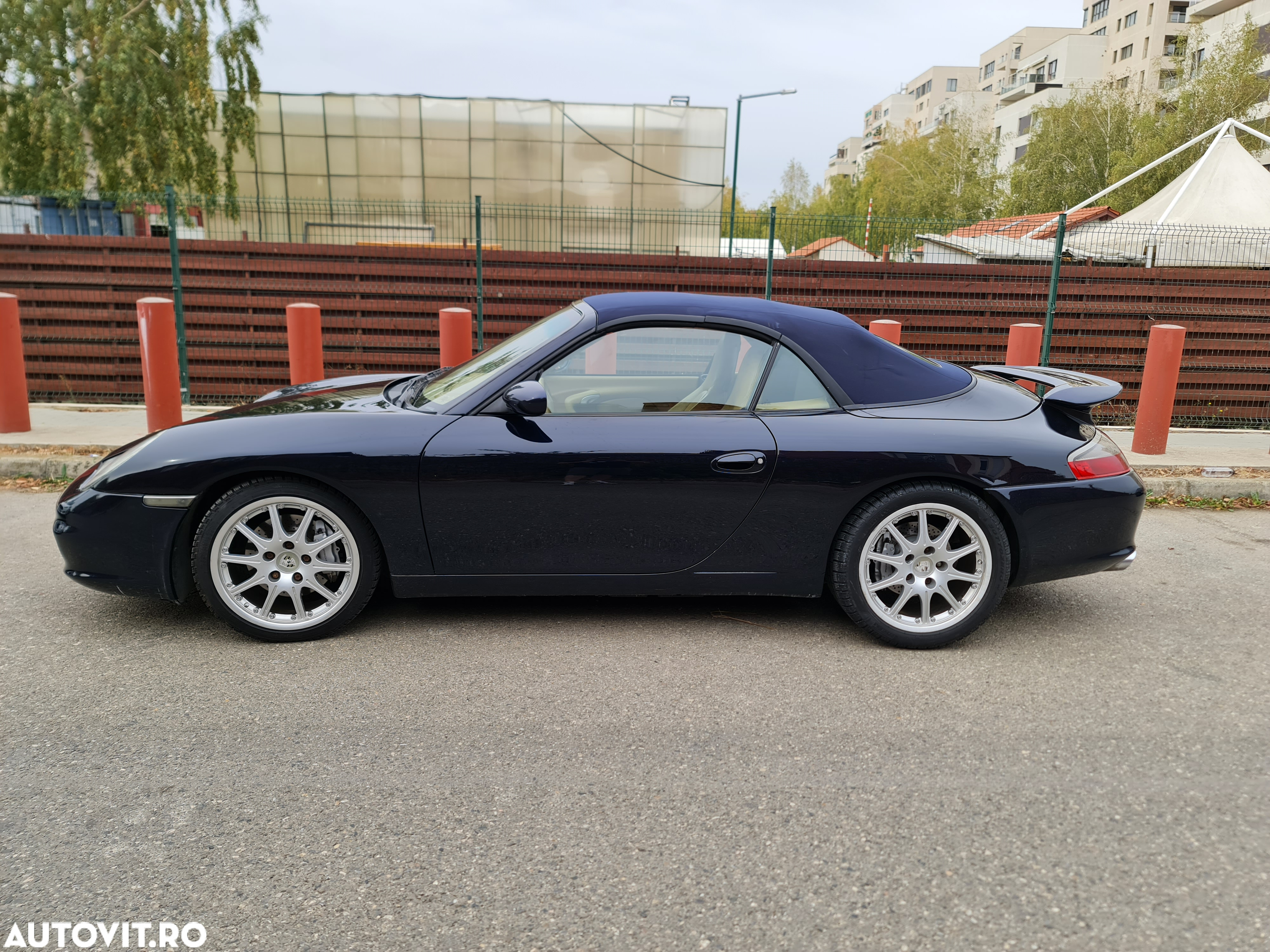 Porsche 911 Carrera 4 Cabriolet - 6