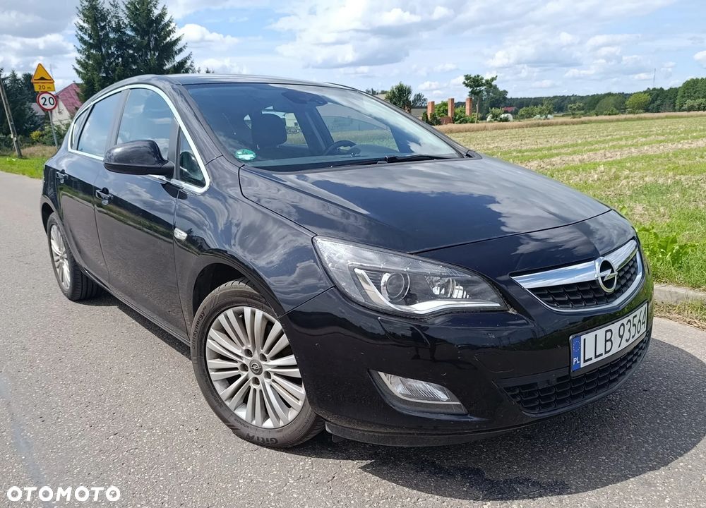 Opel Astra 2.0 CDTI Cosmo - 1