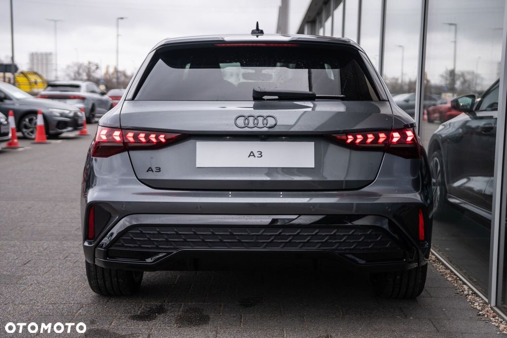 Audi A3 Sportback - 4