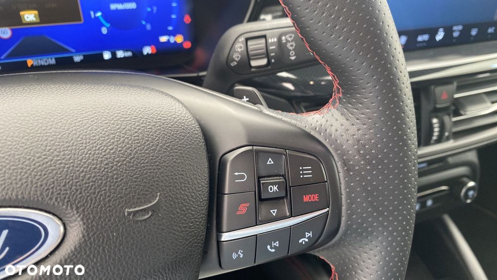 Ford Focus 2.3 EcoBoost ST X - 22
