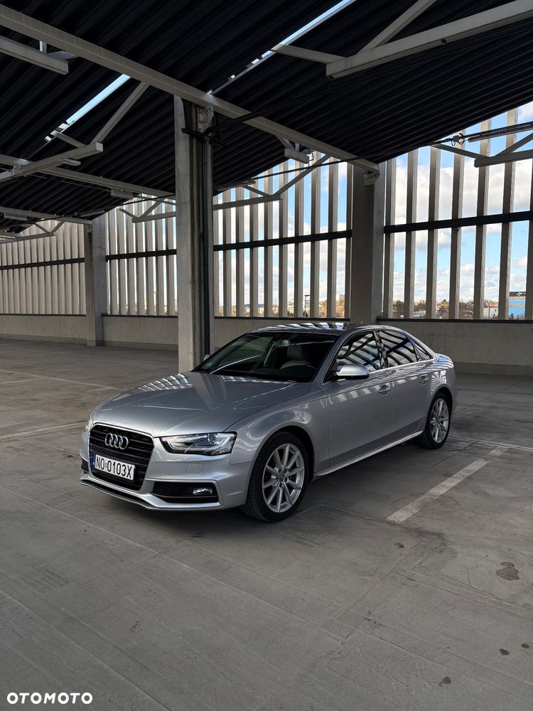 Audi A4 Limousine - 1