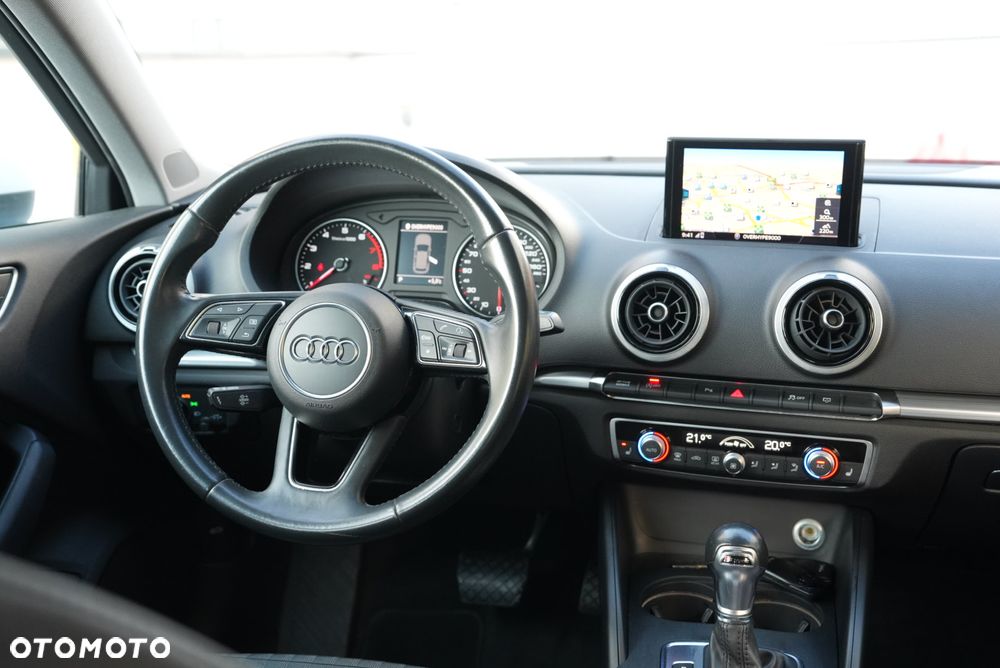 Audi A3 Sportback 1.5 TFSI Sport S tronic - 14