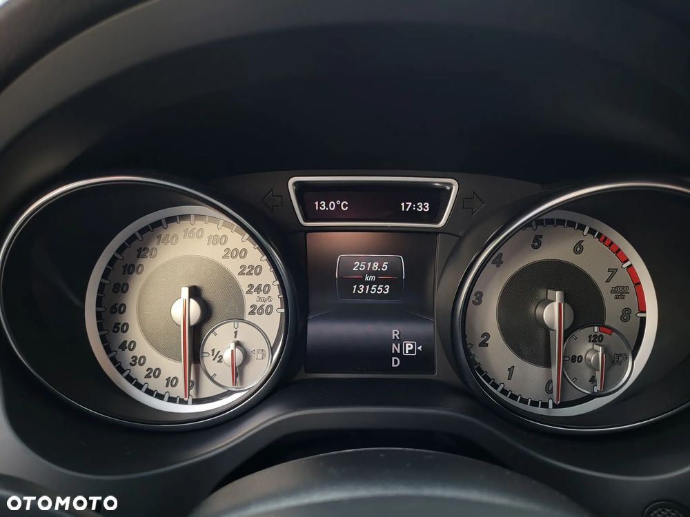 Mercedes-Benz GLA - 29