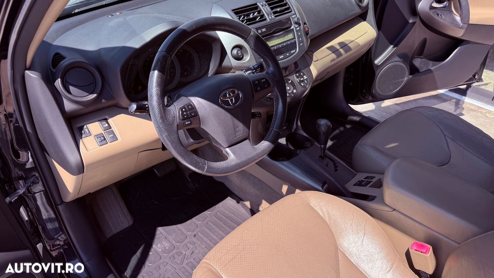 Toyota RAV4 2.0 Multidrive S AWD Executive - 8