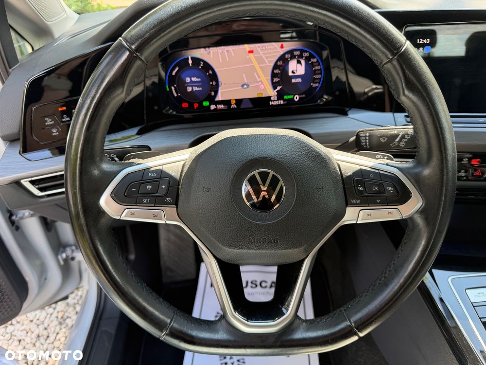 Volkswagen Golf - 25