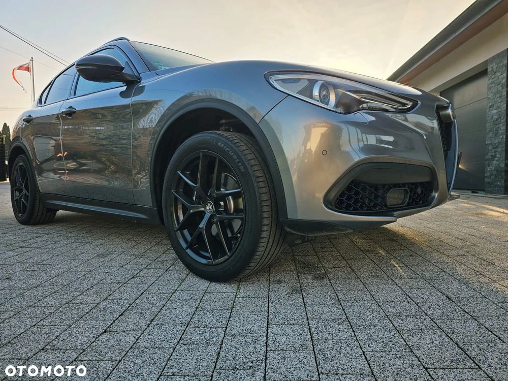 Alfa Romeo Stelvio 2.0 Turbo B-Tech Edition Q4 - 20