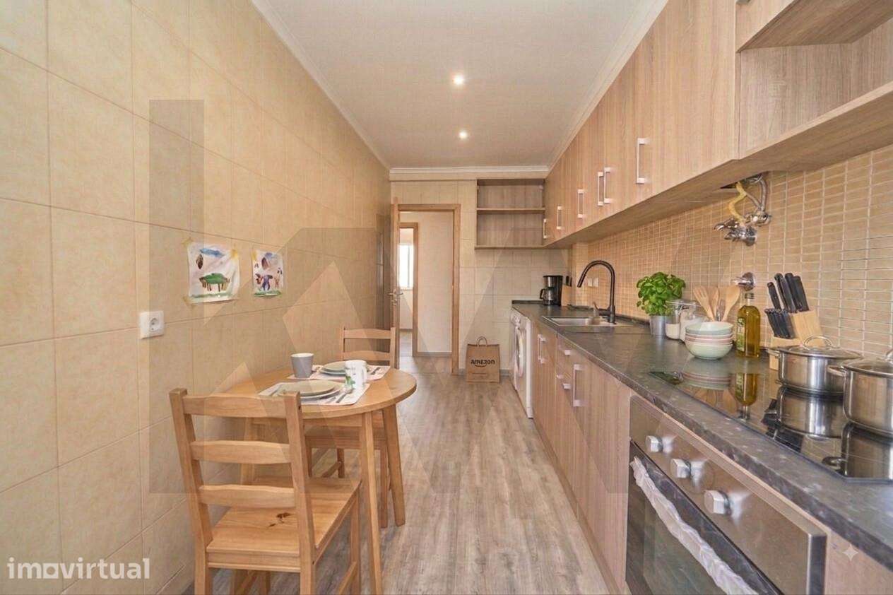 T3 em Odivelas a Um Passo de Tudo | Remodelado, Luminoso e Bem Localiz - Grande imagem: 5/24