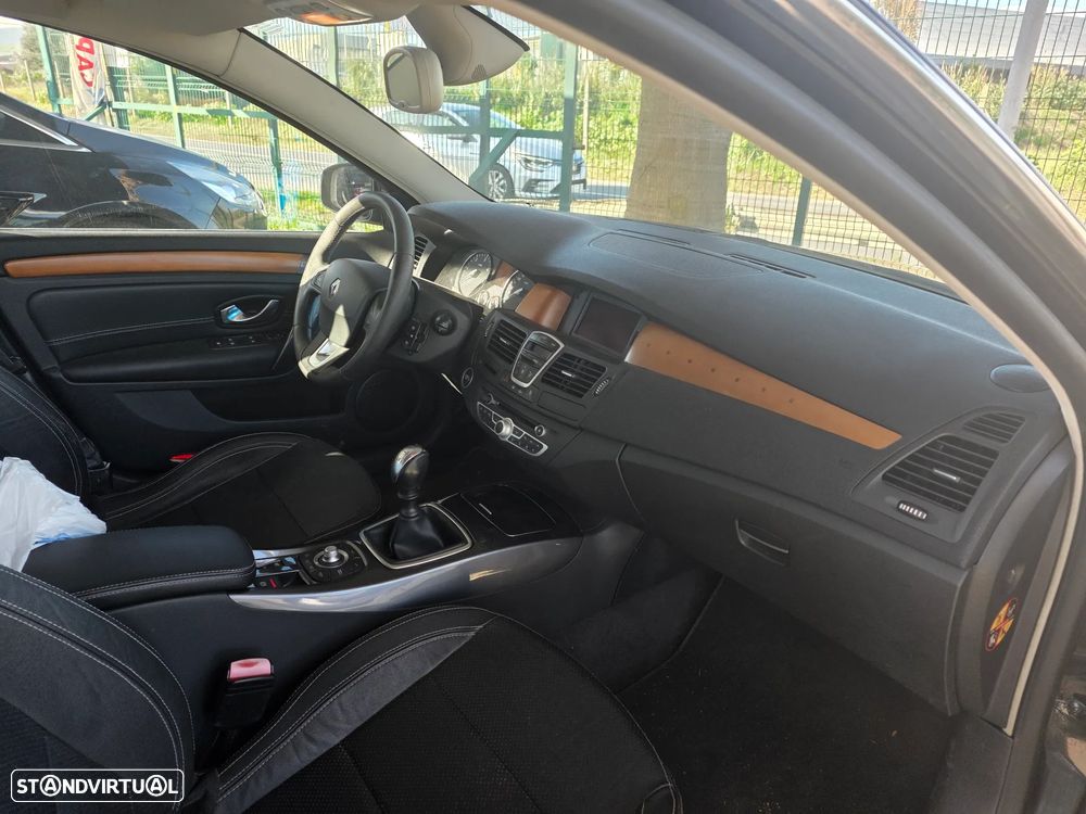 Renault Laguna Break 2.0 dCi Initiale - 8