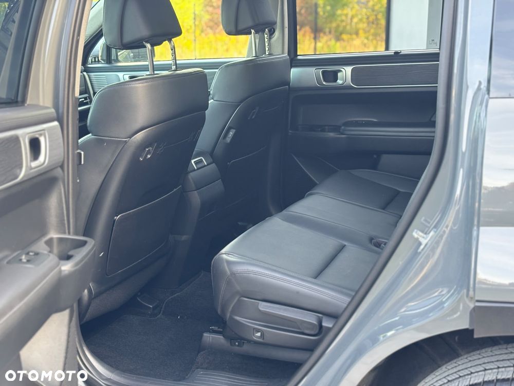 Hyundai Santa Fe - 16