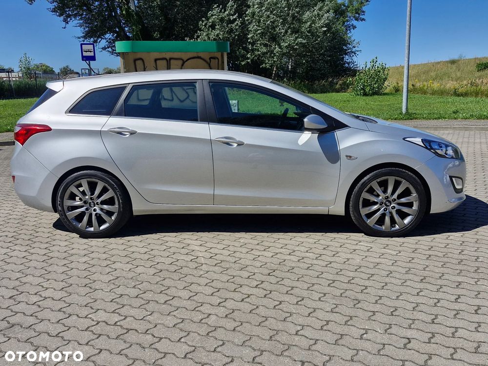 Hyundai i30 i30cw 1.6 CRDi Trend - 4