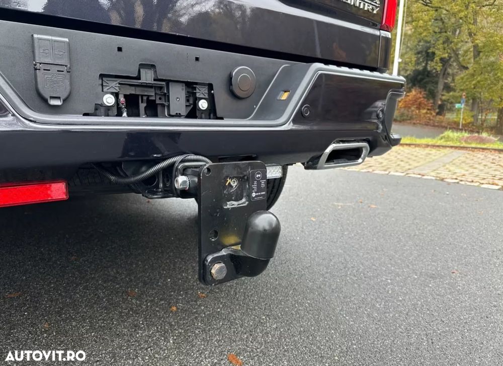 Chevrolet Silverado - 26