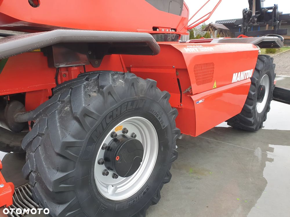 Manitou MRT 2150+Privilege KOSZ/PILOT/WIDŁY SPROWADZONA SUPER STAN - 9