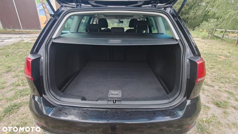 Volkswagen Golf 1.6 TDI BlueMotion Trendline - 4